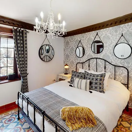 Willa Luxury Colonial Country *
